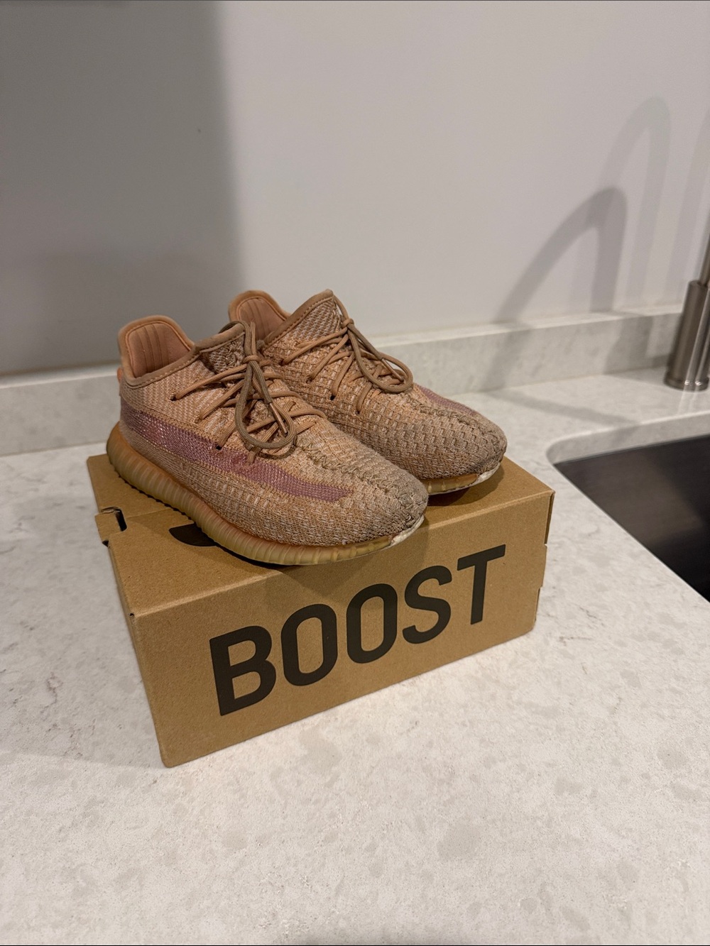 adidas Yeezy Boost 350 V2